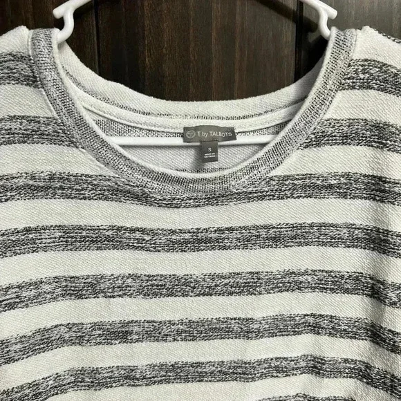 Talbots Striped Shirt. Size: Small - Picture 3 of 4